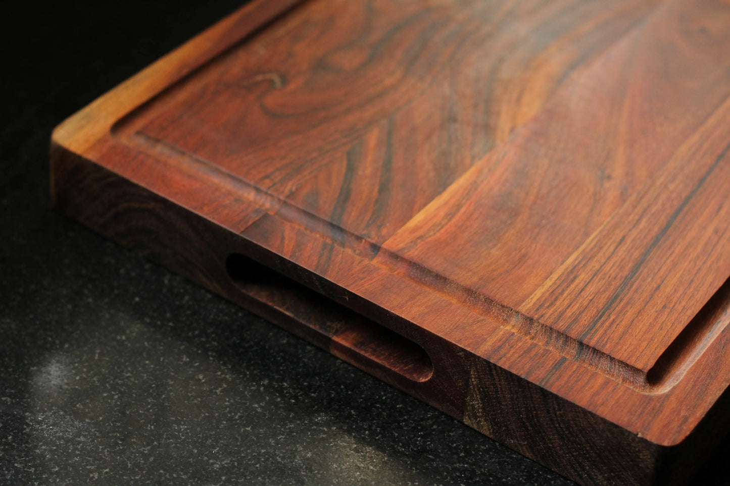 Side profile showing the 1.5-inch thickness and sturdy construction of the board.