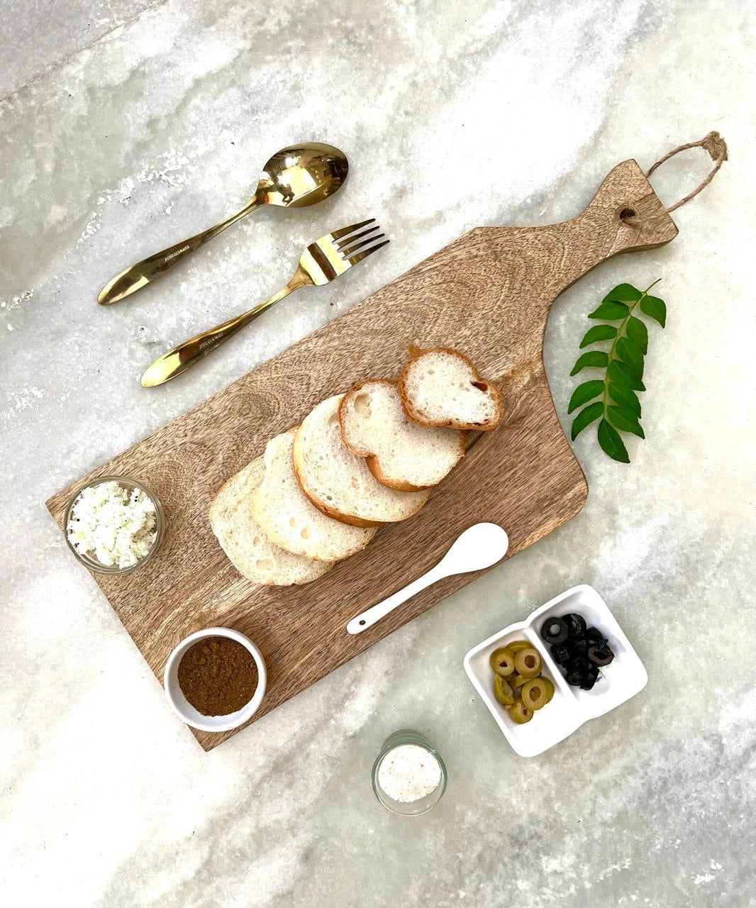 Mango Wood Chopping Board & Serving Platter with Handle