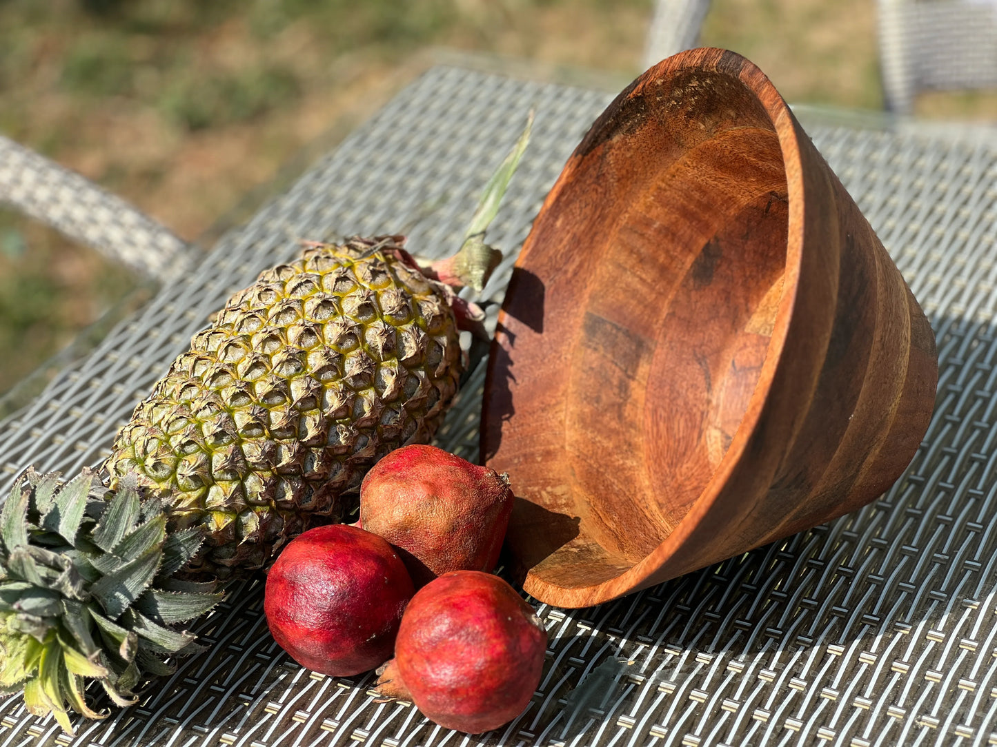 Large Mango Wood Fruit / Salad Bowl 10 * 5 * 4.5 Inch