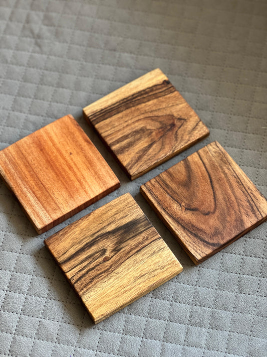 Square Wooden Coasters | Solid Acacia Wood Coasters for Table/Bar | Natural Wood Finish | Elegant & Simple Design | 4 Inch * 0.5 Inch Thickness | Set of 4